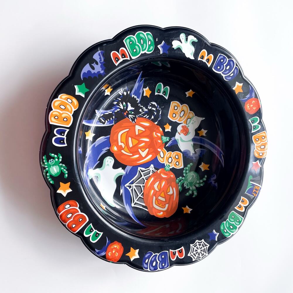 Vintage 90s Plastic Scalloped Boo Halloween Trick or Treat Candy Bowl